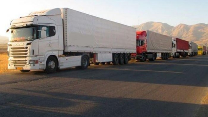 “Qırmızı Körpü” gömrük postunda rekord sayda yük maşını GÖZLƏYİR