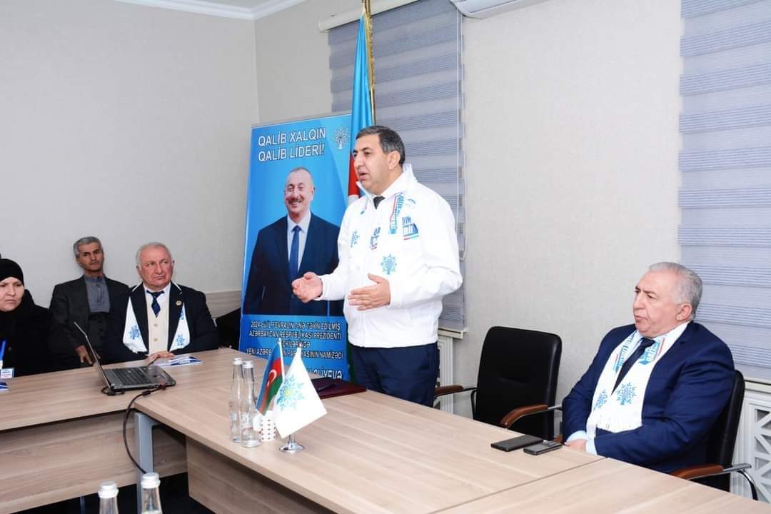 Şəhid ailələri və qazilərlə görüş keçirilib - FOTO
