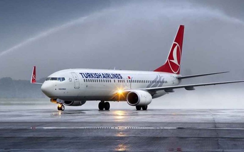 Türkiyədə sərnişin təyyarəsini ildırım vurdu