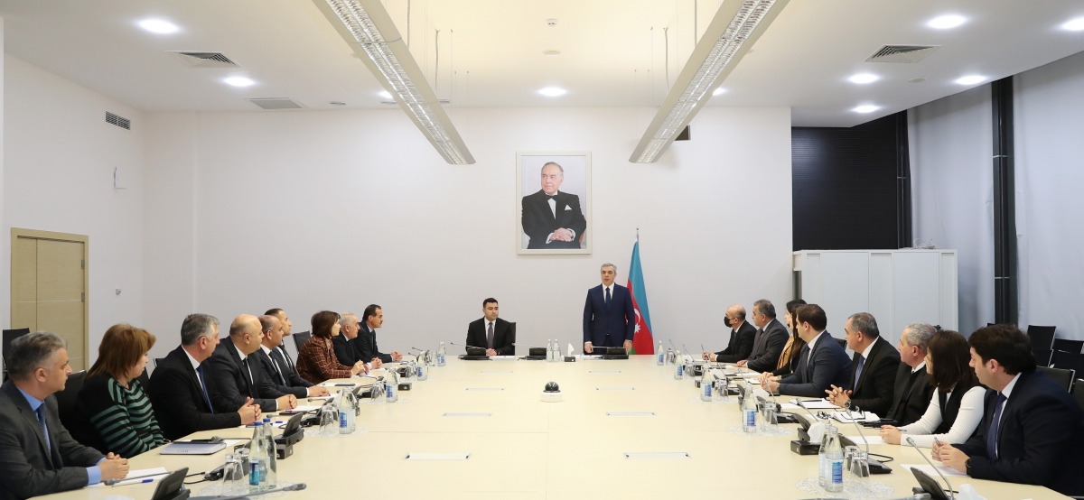 Samir Nuriyev Bulvar İdarəsinin yeni sədrini kollektivə təqdim etdi - FOTO