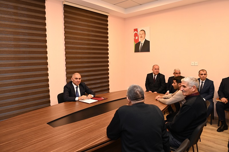 Vüqar Əhmədov Saatlıda vətəndaşları qəbul etdi - FOTO