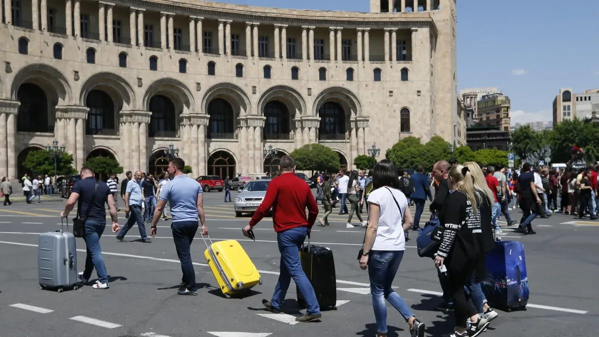 Keçən il ruslar Ermənistanda 900 şirkət açıblar