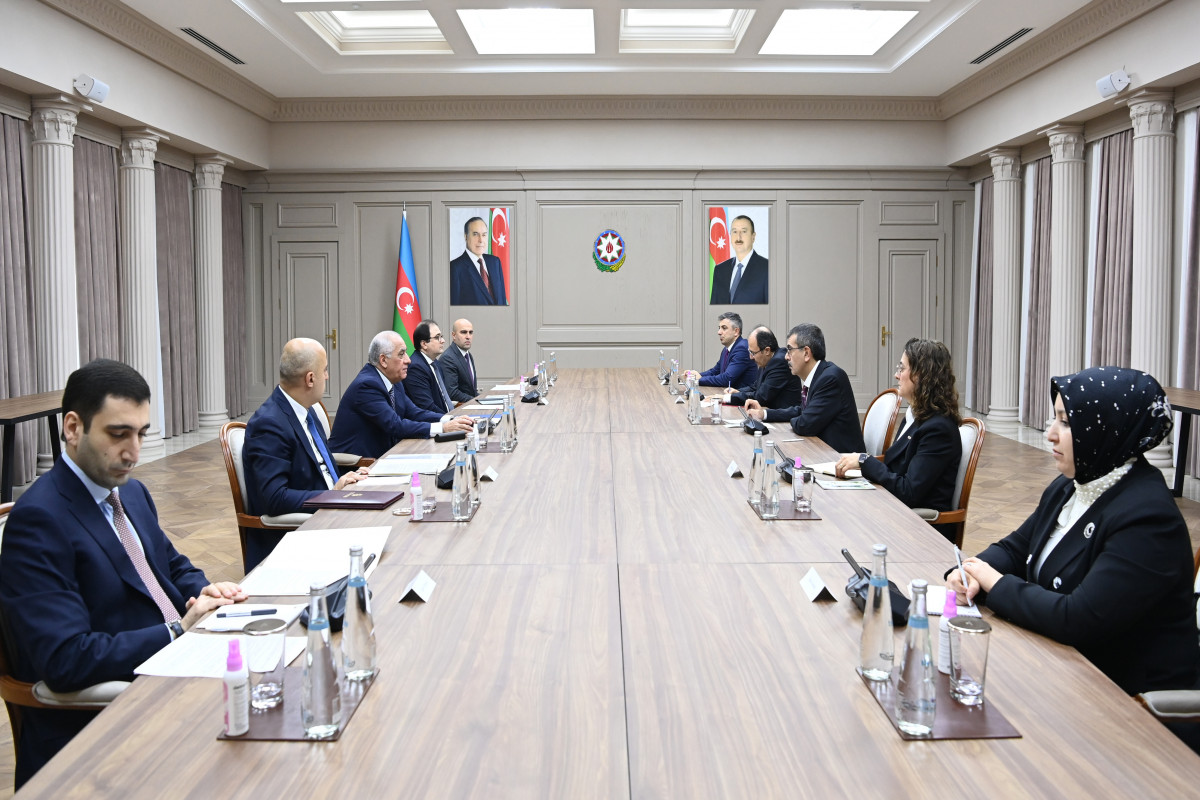 Əli Əsədov Türkiyənin milli təhsil naziri ilə görüşdü
