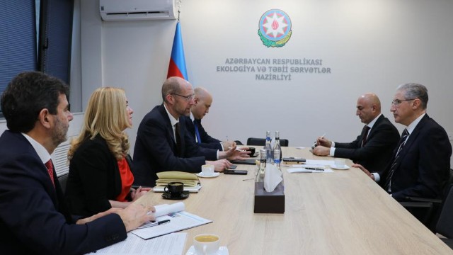 Muxtar Babayev Avropa Yenidənqurma və İnkişaf Bankının nümayəndə heyəti ilə görüşdü