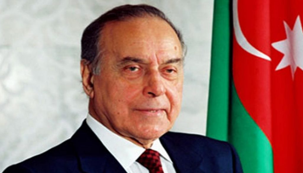 Ulu Öndər gənclər siyasəti