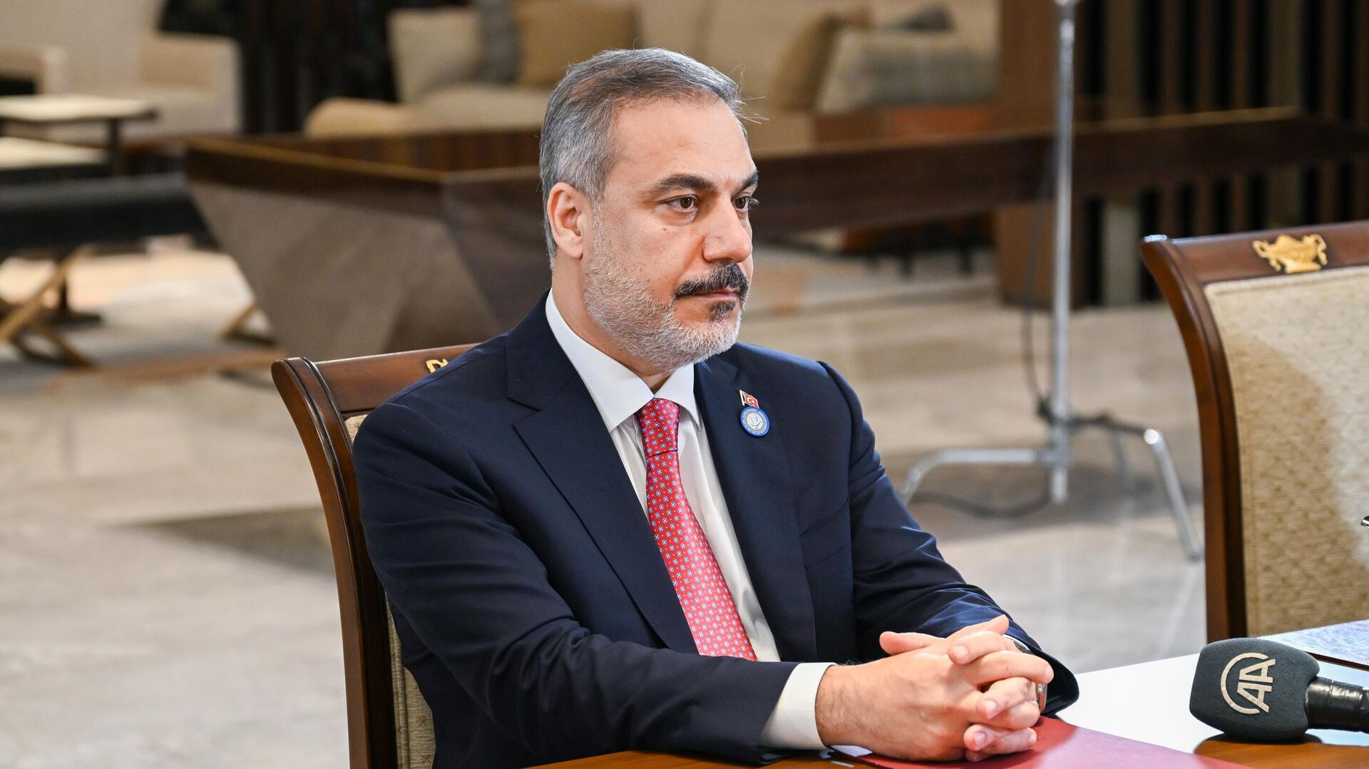 Hakan Fidandan Ermənistana sərt XƏBƏRDARLIQ