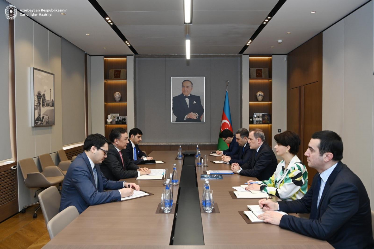 Ceyhun Bayramov TDT Baş katibi ilə görüşdü