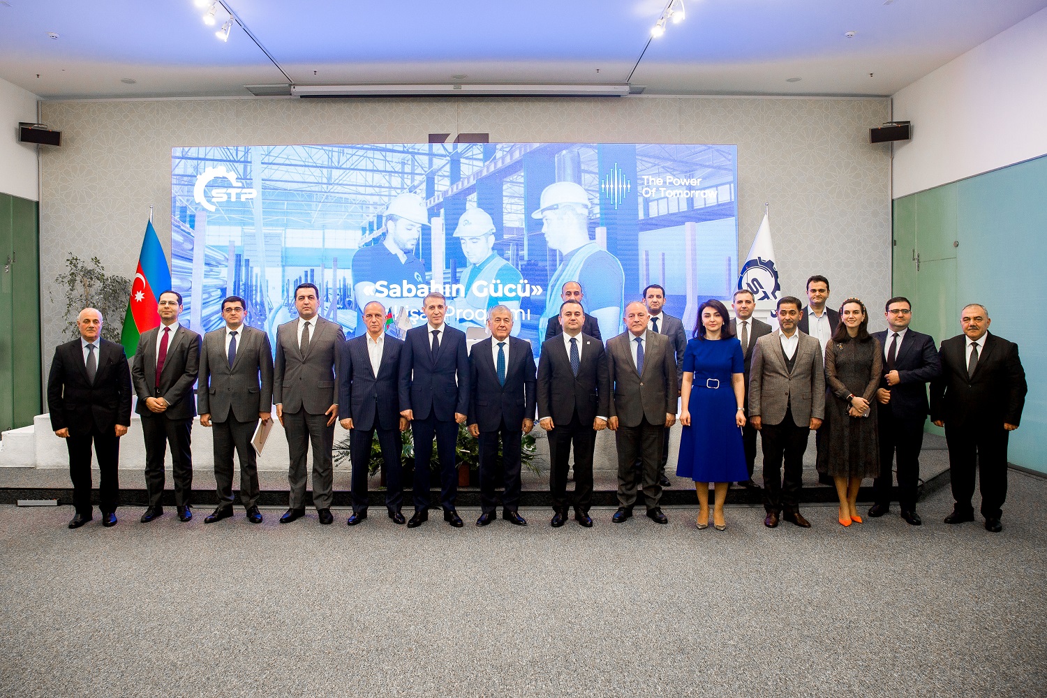 BMU tələbələri “Sabahın gücü” İnkişaf Proqramının məzunu olublar - FOTO