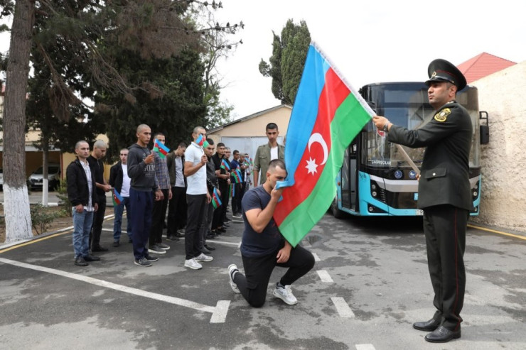 Əsgərlikdən yayınma ilə bağlı saxta arayışlar verən şəxs İFŞA EDİLDİ