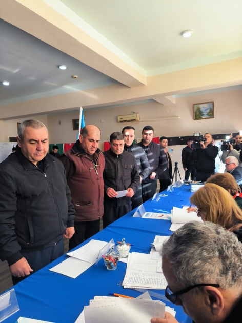 Məhkumlar səs verdilər - FOTO