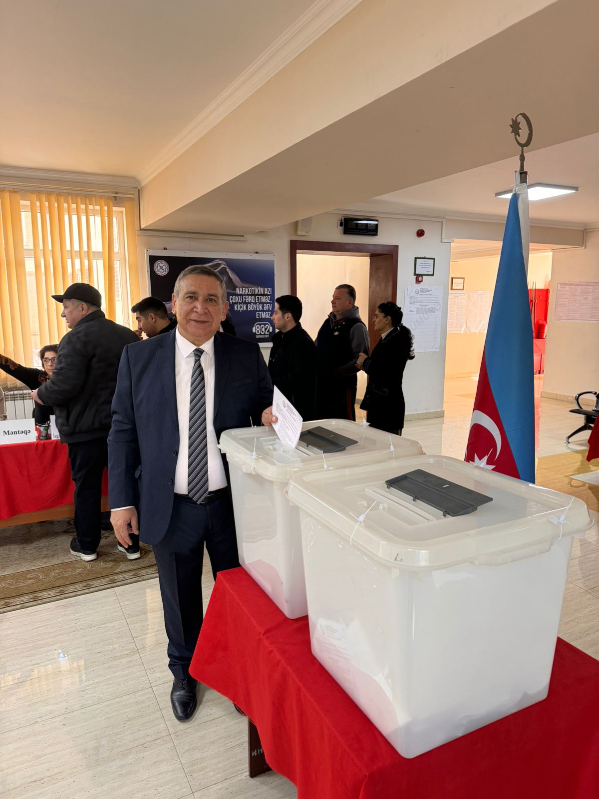 Mətbuat Şurasının sədri jurnalistlər üçün yaradılan şəraitlə tanış oldu