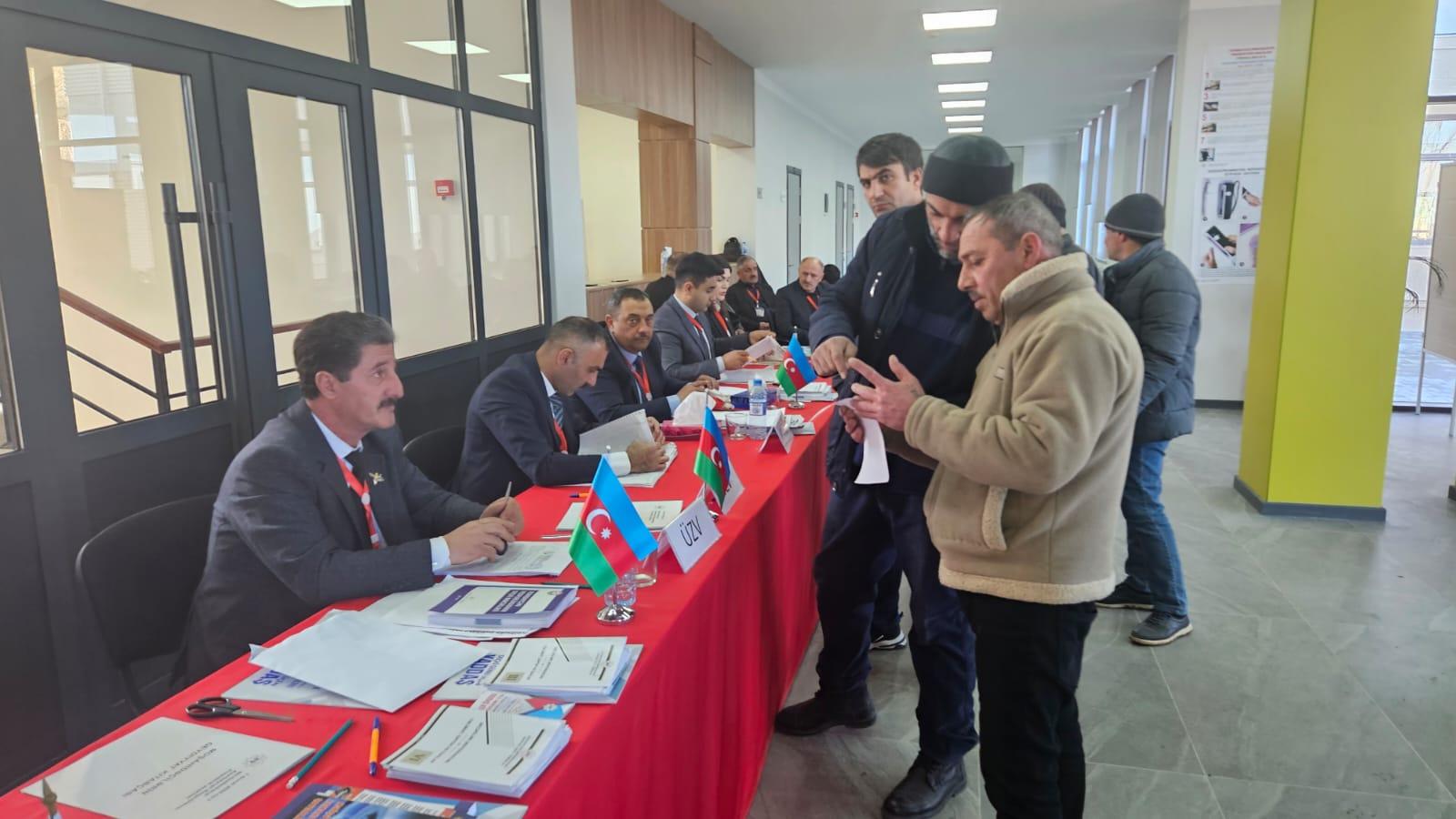Ən yüksək və ən aşağı seçici fəallığı olan dairələr AÇIQLANDI