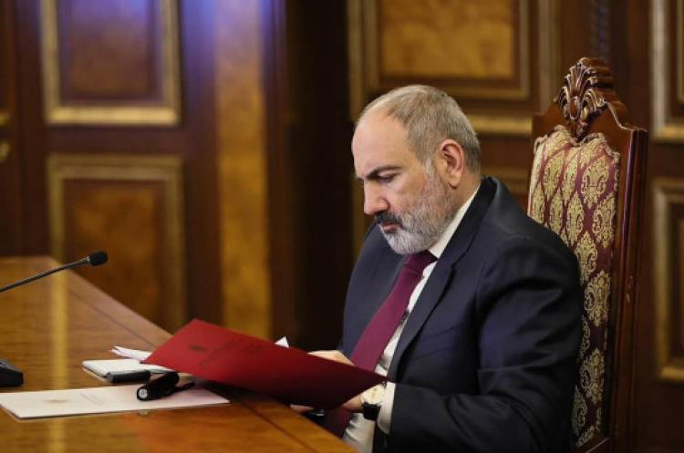 Paşinyan protokol şöbəsinin müdirinin işdən çıxardı