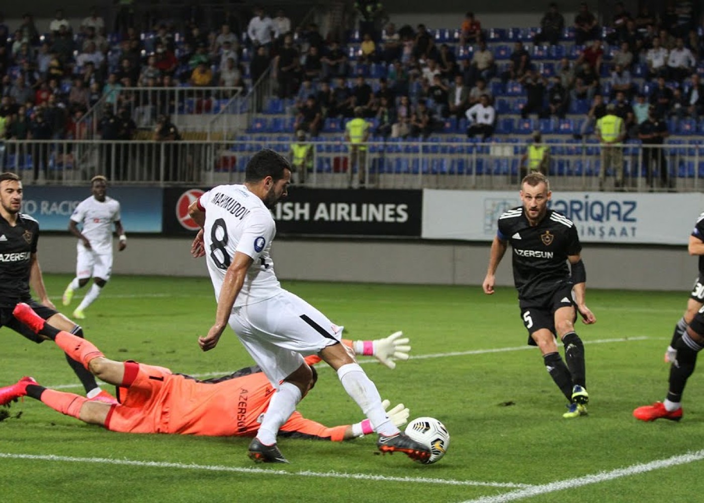 “Neftçi”-“Qarabağ” oyununun vaxtı açıqlandı