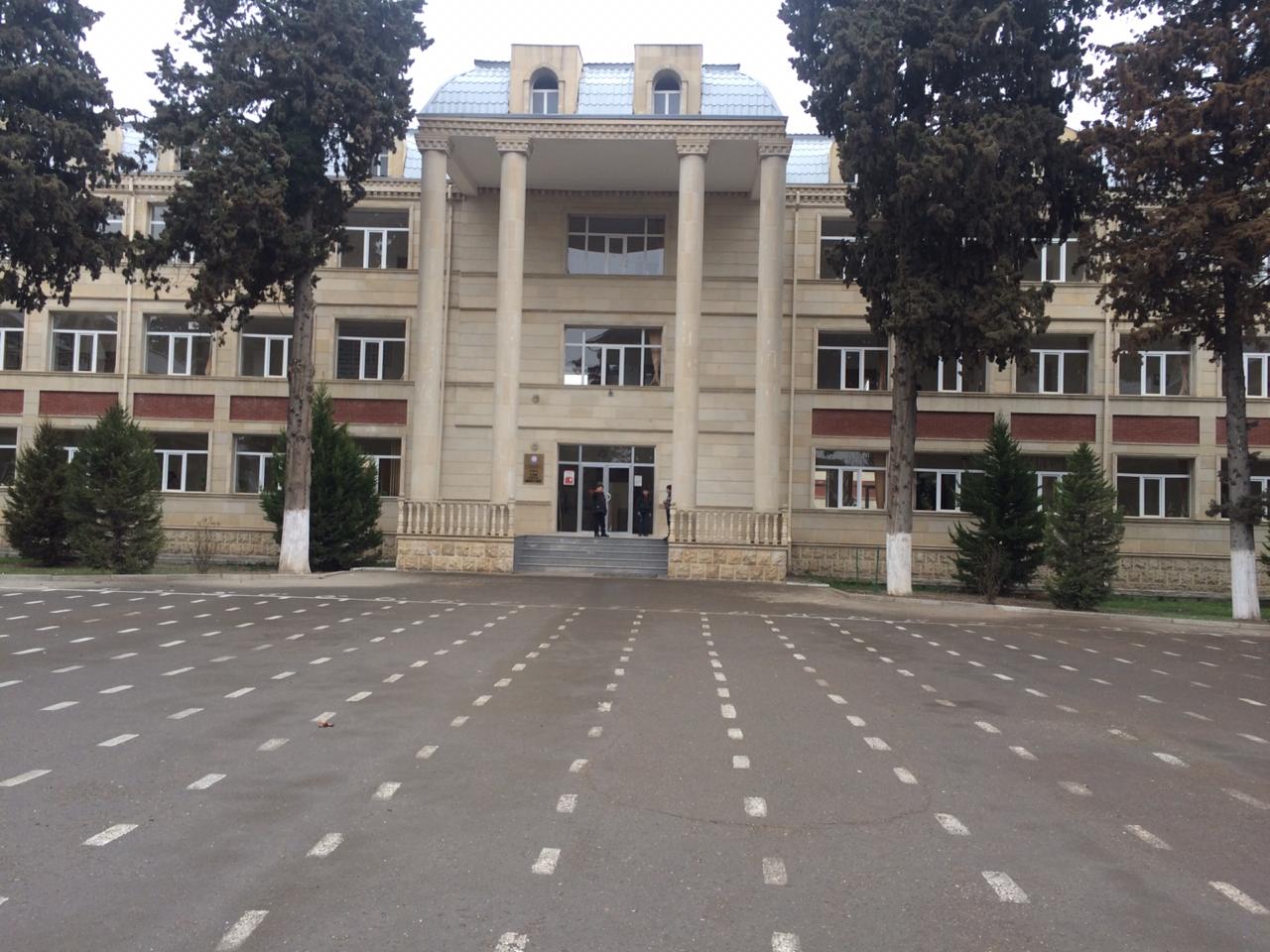 İntihar edən yeniyetmə həmin məktəbin şagirdi imiş...