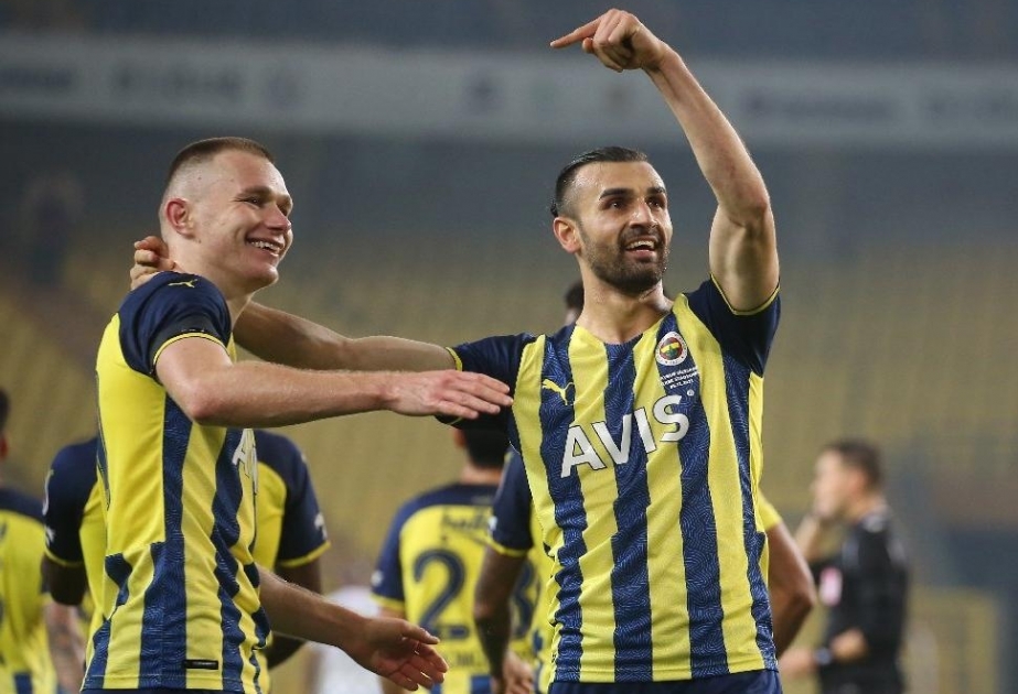 Ötən yay satdığı futbolçunu geri qaytardı