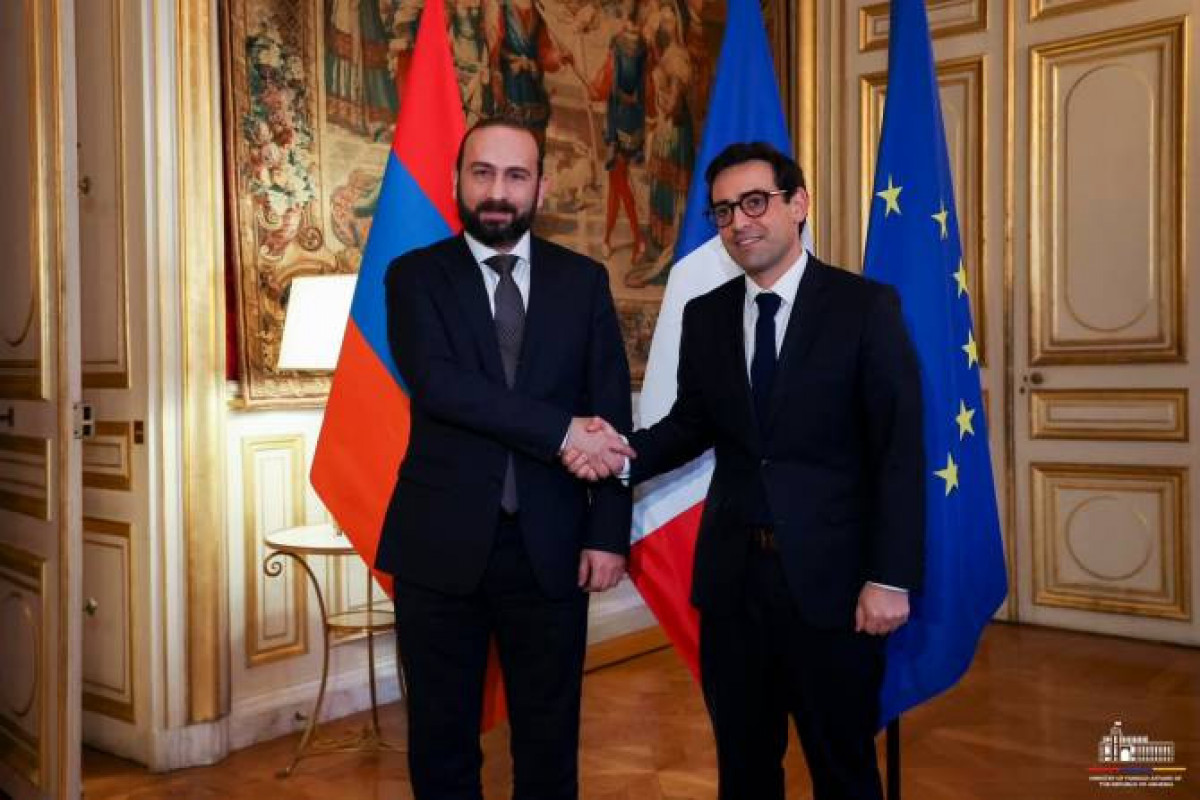 Mirzoyan fransalı həmkarı ilə görüşdü 