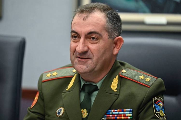 Ermənistanın Baş Qərargah rəisi də postunu itirəcək