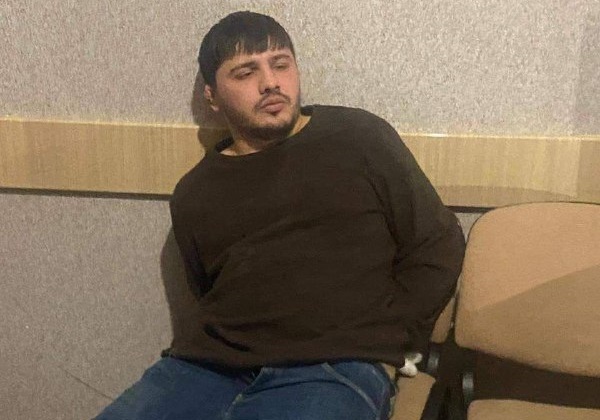 5 ailə üzvünü öldürən Əhməd bir gün əvvəl polis tərəfindən saxlanılıbmış...