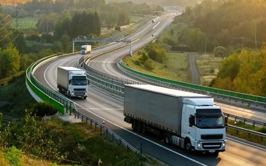 Azərbaycan Pakistan və Böyük Britaniyaya avtomobillə yük daşımalarına başlayır