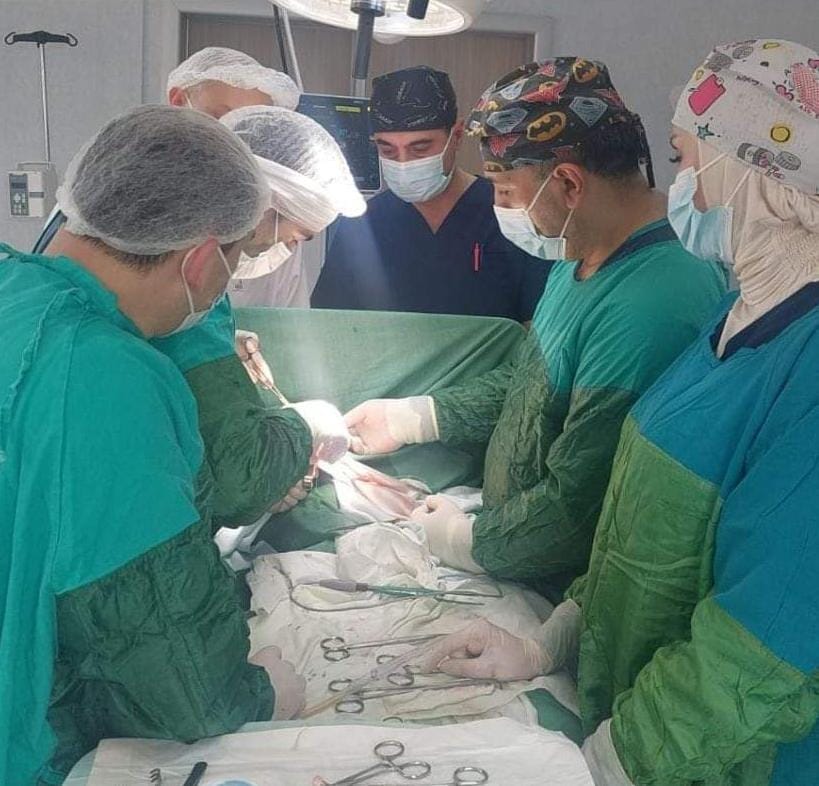 Sumqayıtda birgünlük körpə qida borusundan əməliyyat olundu