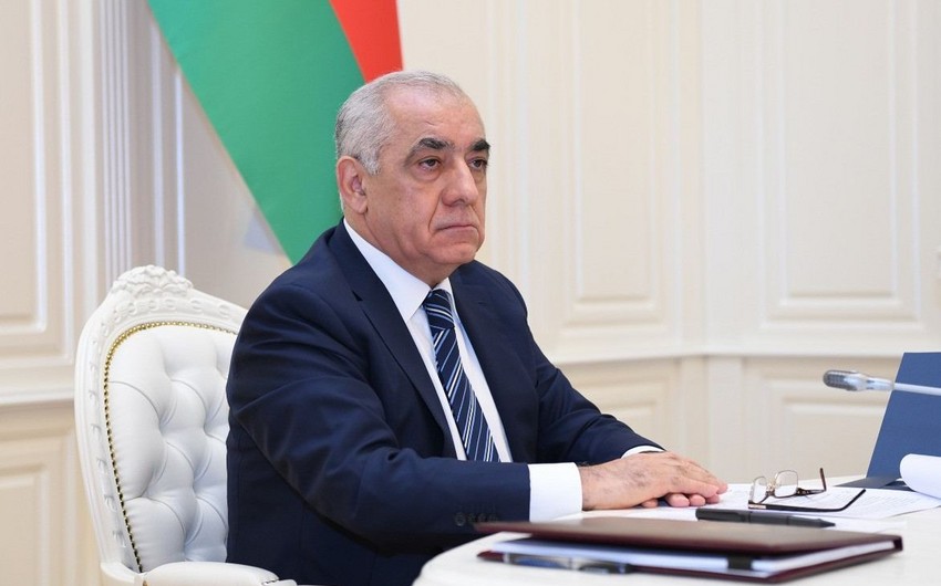Əli Əsədov qırğız həmkarı ilə danışıqlar apardı 