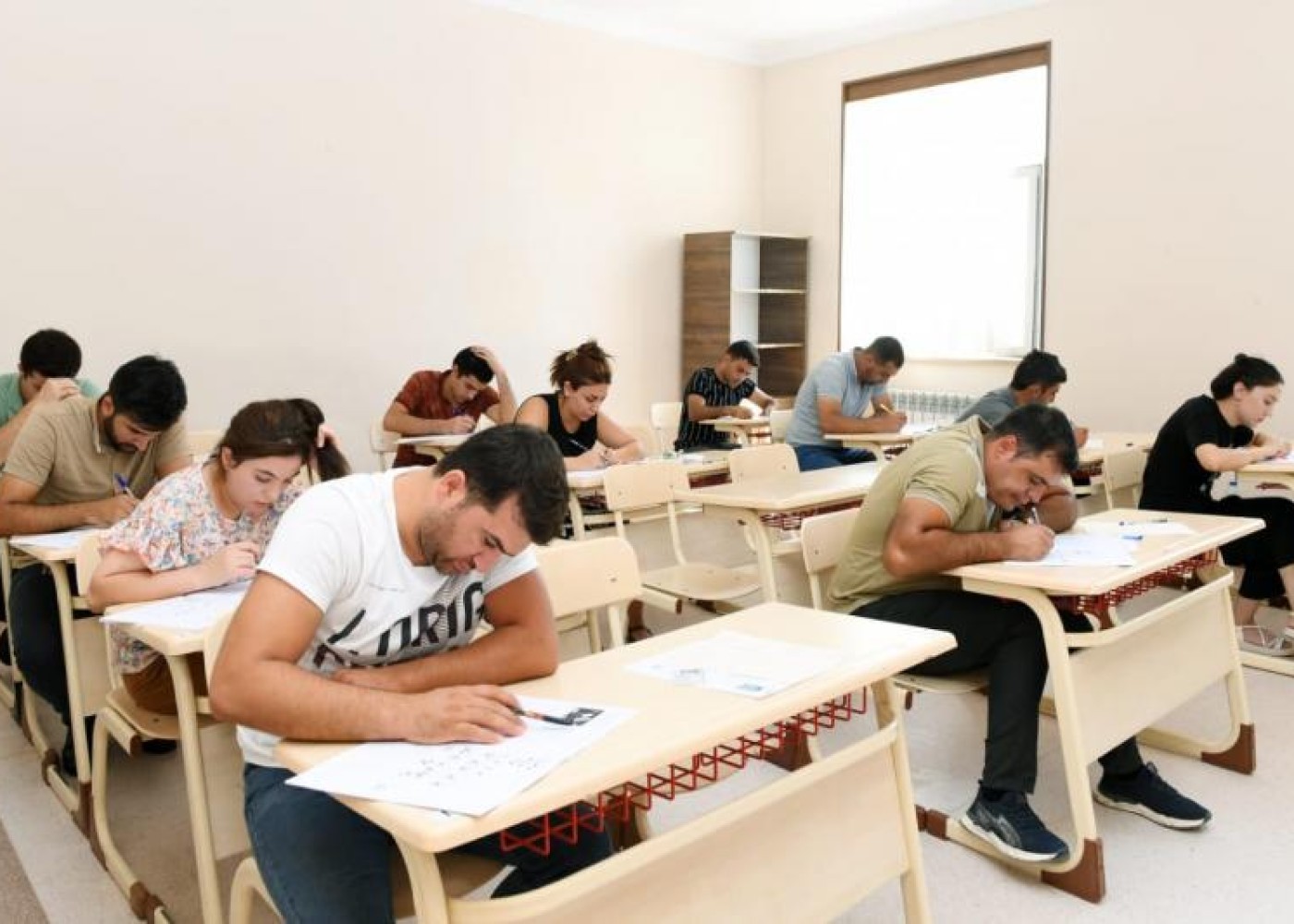 Dövlət qulluğu imtahanına hazırlaşanların NƏZƏRİNƏ