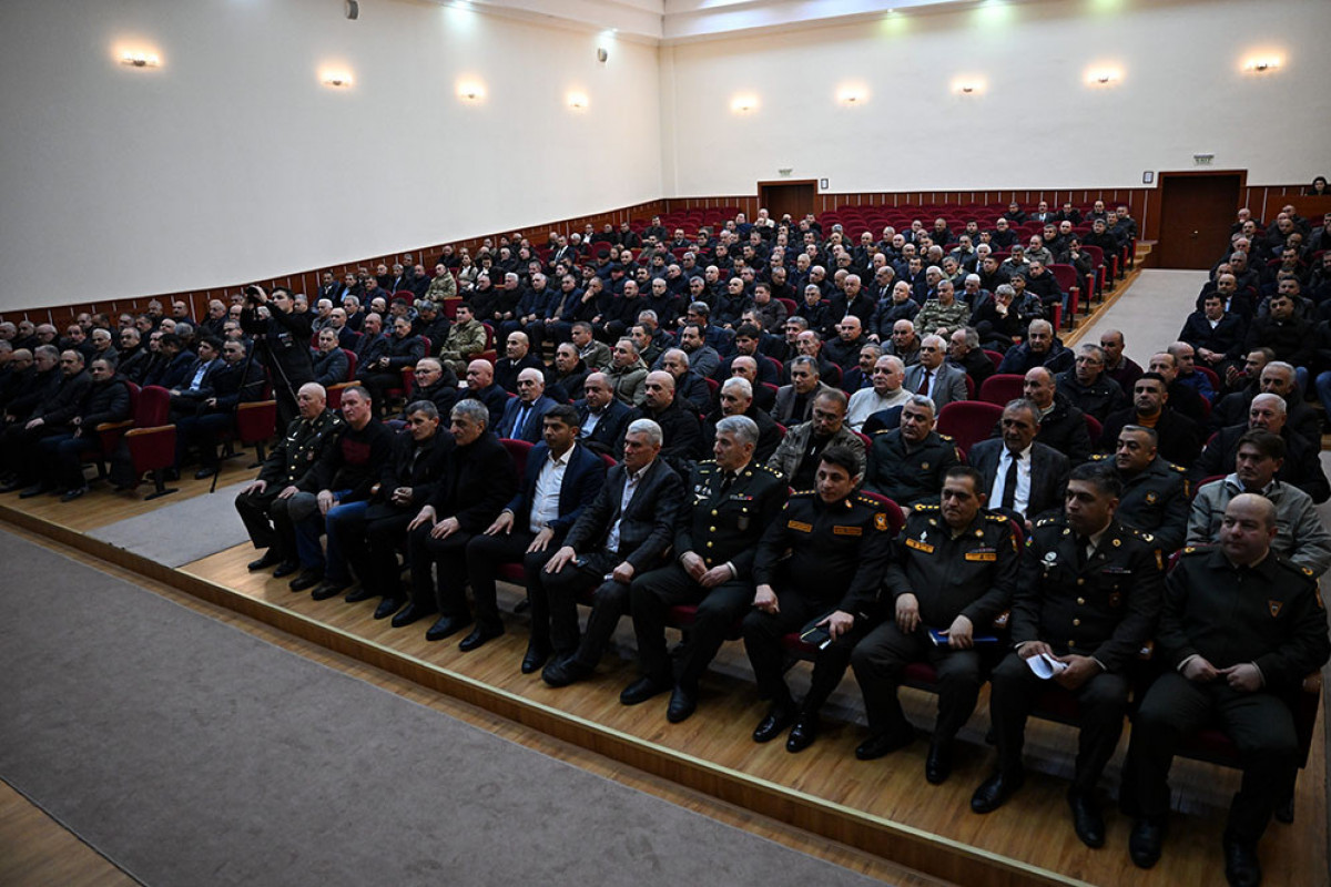 Xüsusi təyinatlı təhsil müəssisələrinə qəbulla bağlı görüş - FOTO