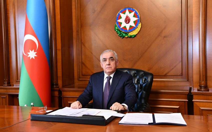 Ağsaqqallar Şurası Əli Əsədovu təbrik etdi 