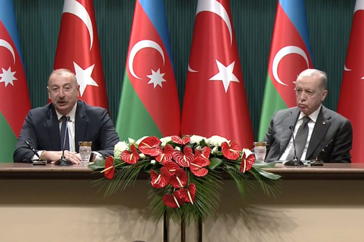 İlham Əliyev Ərdoğanı Azərbaycana dəvət etdi