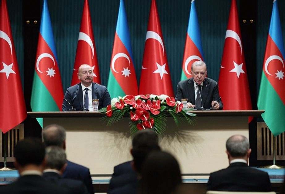 Zirvə toplantısının Şuşada keçiriləcəyindən xüsusi məmnunluq duyuram
