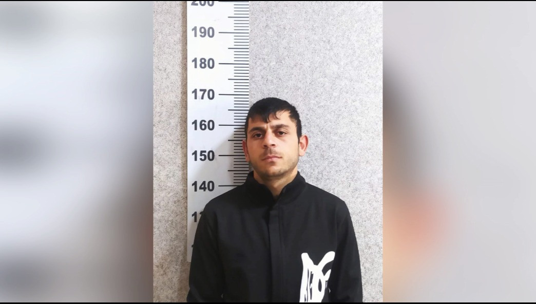 Polisin “saxla” əmrinə tabe olmayan sürücü həbs edildi
