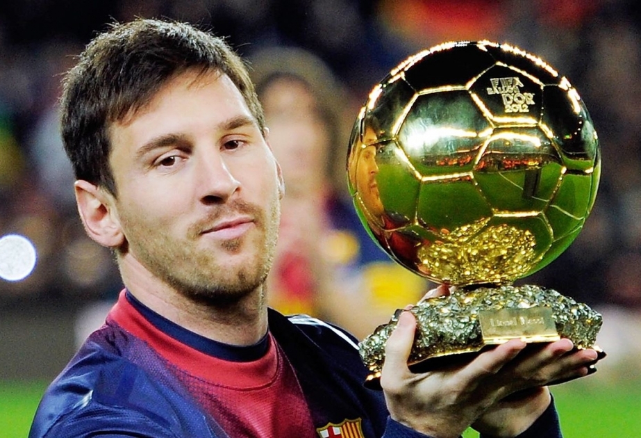 Messi “Qızıl top”unu “Barselona”nın muzeyinə bağışladı