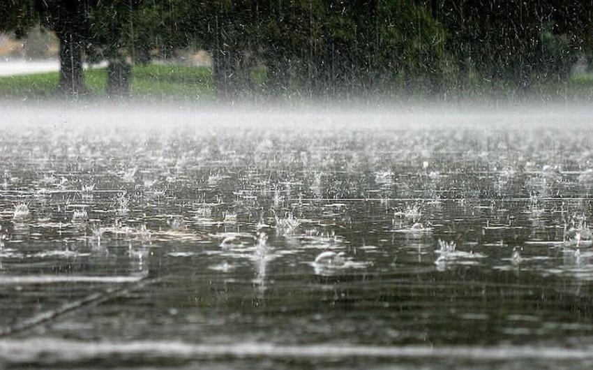 Bakıya yağış, rayonlara qar yağıb - Faktiki hava