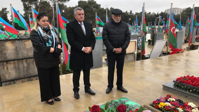 Abşeronda şəhidlərimiz anılıb, müalicə alan qazilərimizə baş çəkilib - FOTOLAR