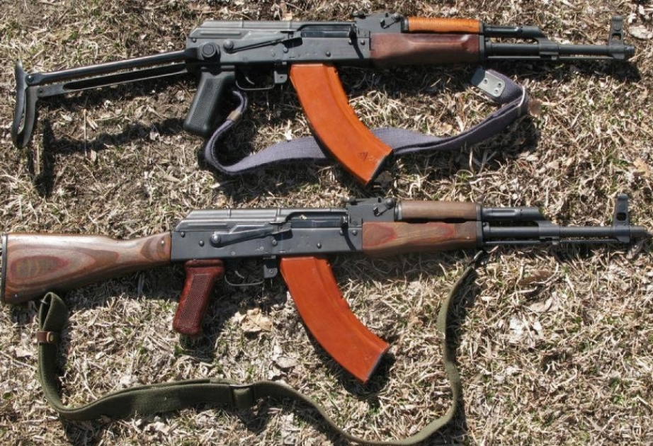 Qanunsuz saxlanılan silahlar təhvil götürülür