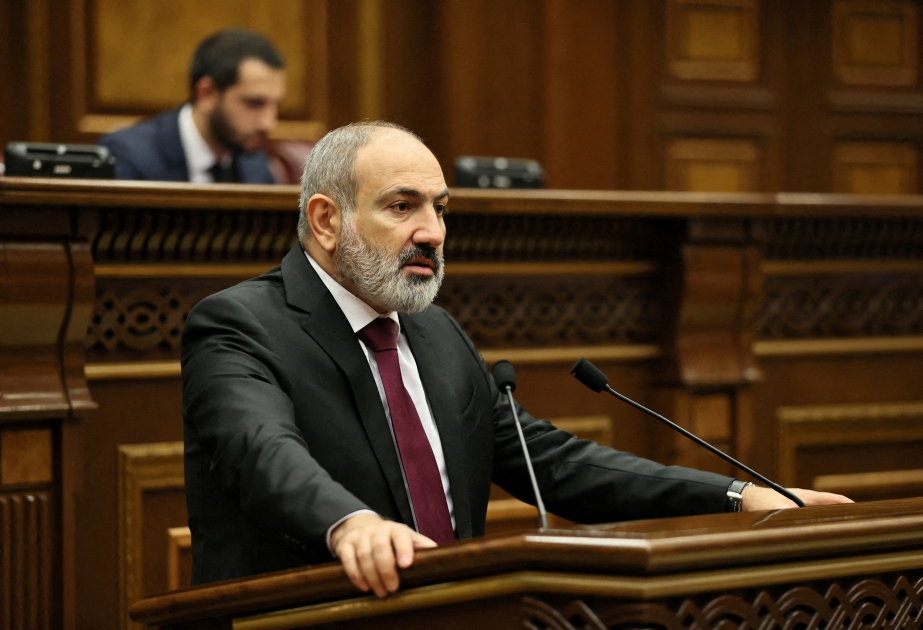 Paşinyan deputatlarla qapalı görüşə hazırlaşır