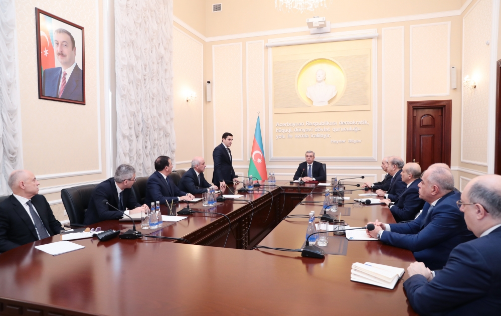 Samir Nuriyev yeni ədliyyə nazirini kollektivə təqdim etdi - FOTO