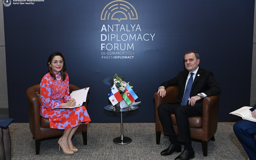 Azərbaycan və Panama XİN başçıları müzakirələr APARDILAR
