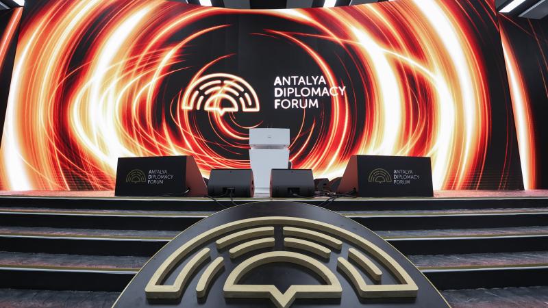 Antalyada “Cənubi Qafqazda sülh, inkişaf və müstəqillik” paneli keçirilir