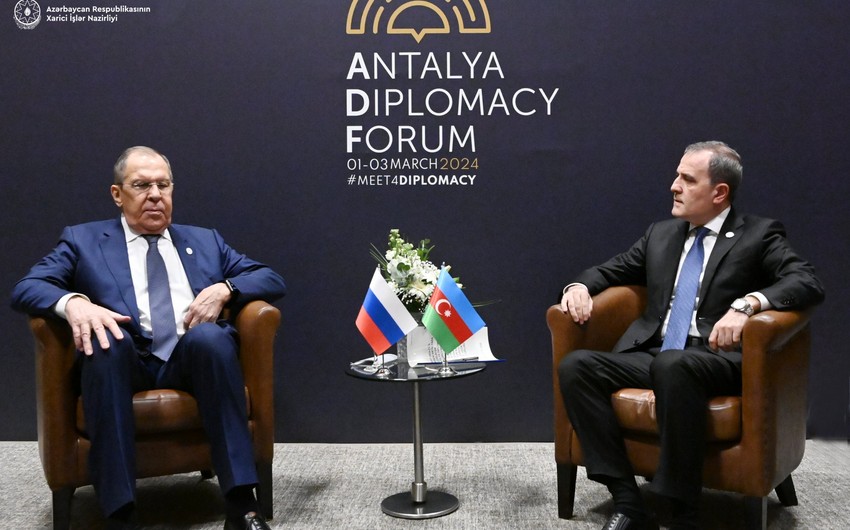 Lavrov Bayramovla nələri müzakirə etdi...
