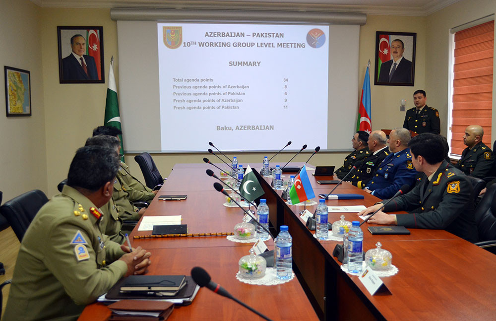 Azərbaycanla Pakistan arasında hərbi əməkdaşlıq müzakirəsi