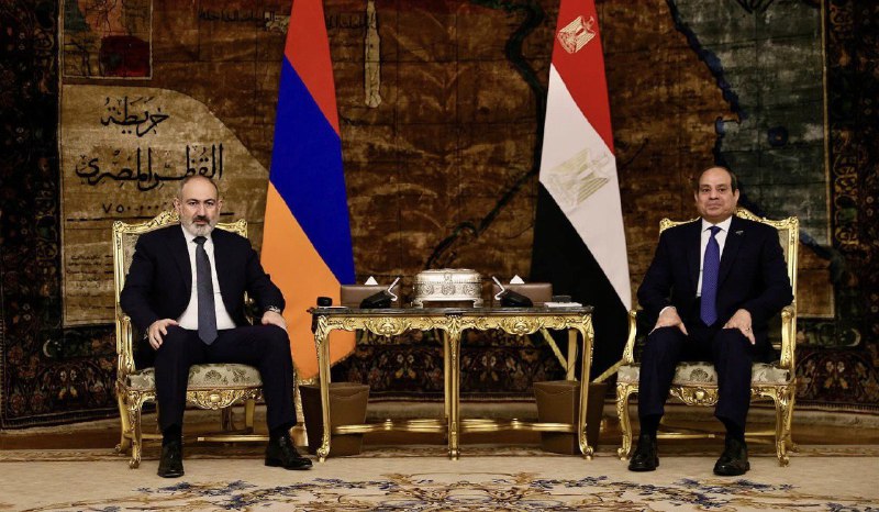 Paşinyan Sisi ilə nələrdən DANIŞDI?