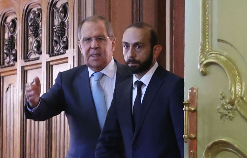 Lavrov Mirzoyana ZƏNG ETDİ 