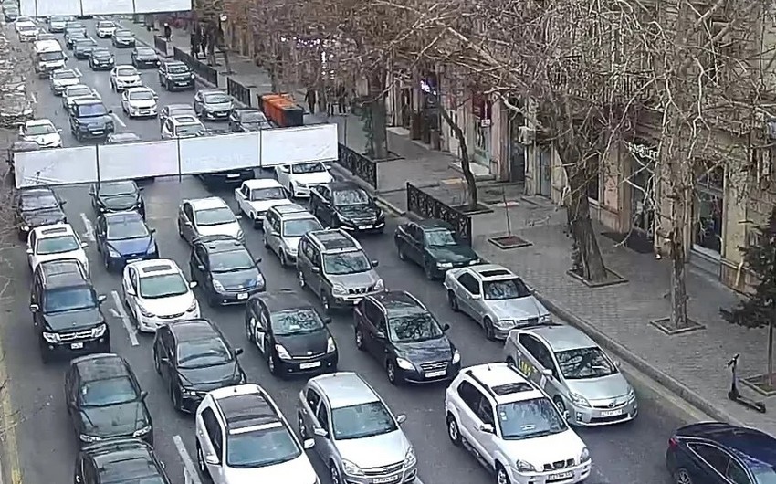 Hazırda tıxac olan yolların SİYAHISI