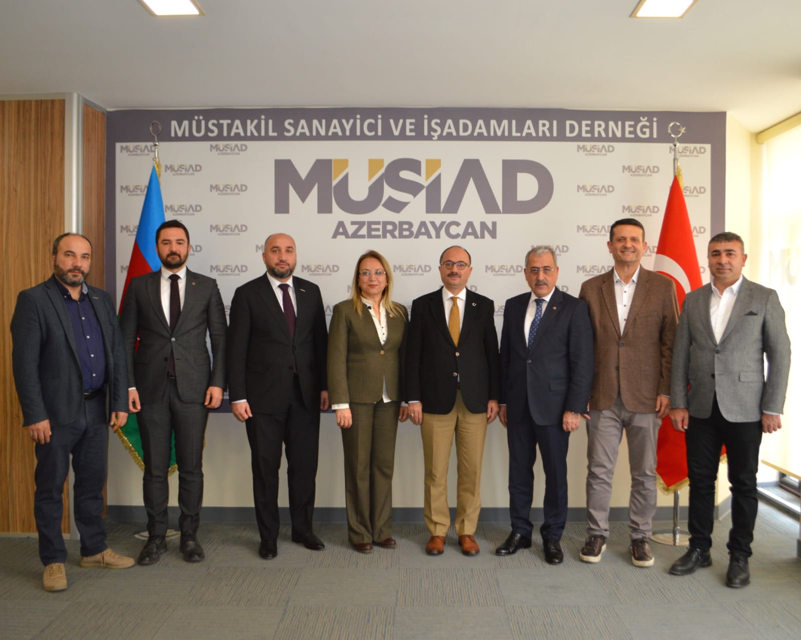 Türkiyəli deputatlar MÜSİAD-ın üzvlərini ziyarət ediblər - FOTO
