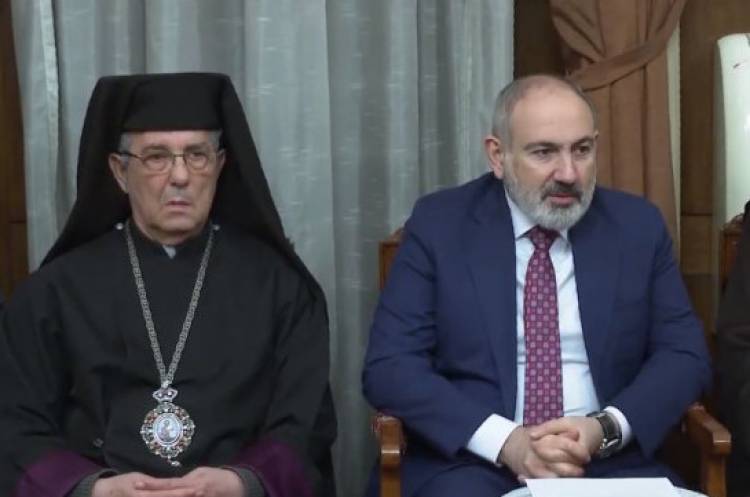 Paşinyan Qəzza zolağına humanitar yardım göndərəcək