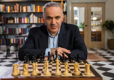 Kasparov terrorçu elan edildi