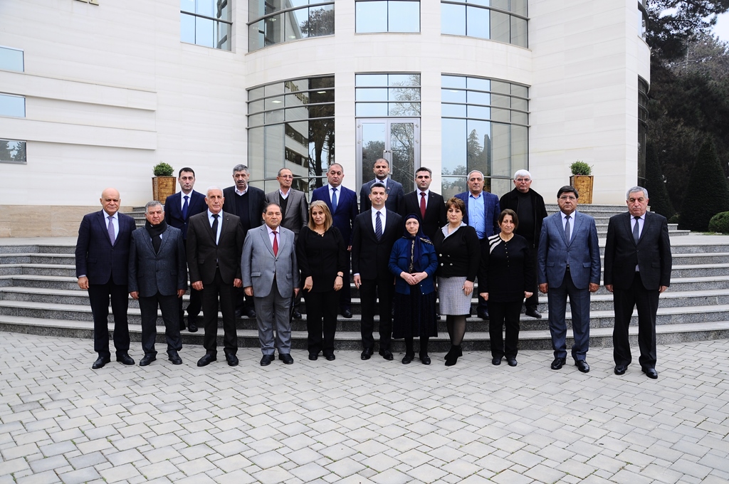 “Qərbi Azərbaycan: tarixi həqiqətlər” mövzusunda dəyirmi masa keçirilib - FOTO