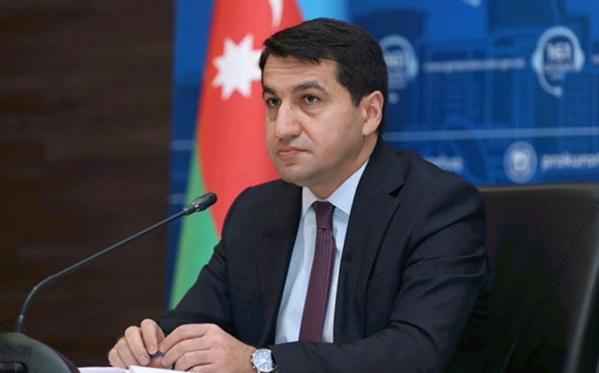 Prezidentin köməkçisindən 8 Mart təbriki